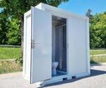 Großer Sanitärcontainer mit WC, Dusche und Warmwasser – RAL 9002 Weiß – Bild 4