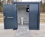 Behindertengerechter Sanitärcontainer mit Rampe und Warmwasser – RAL 7016 – Bild 8